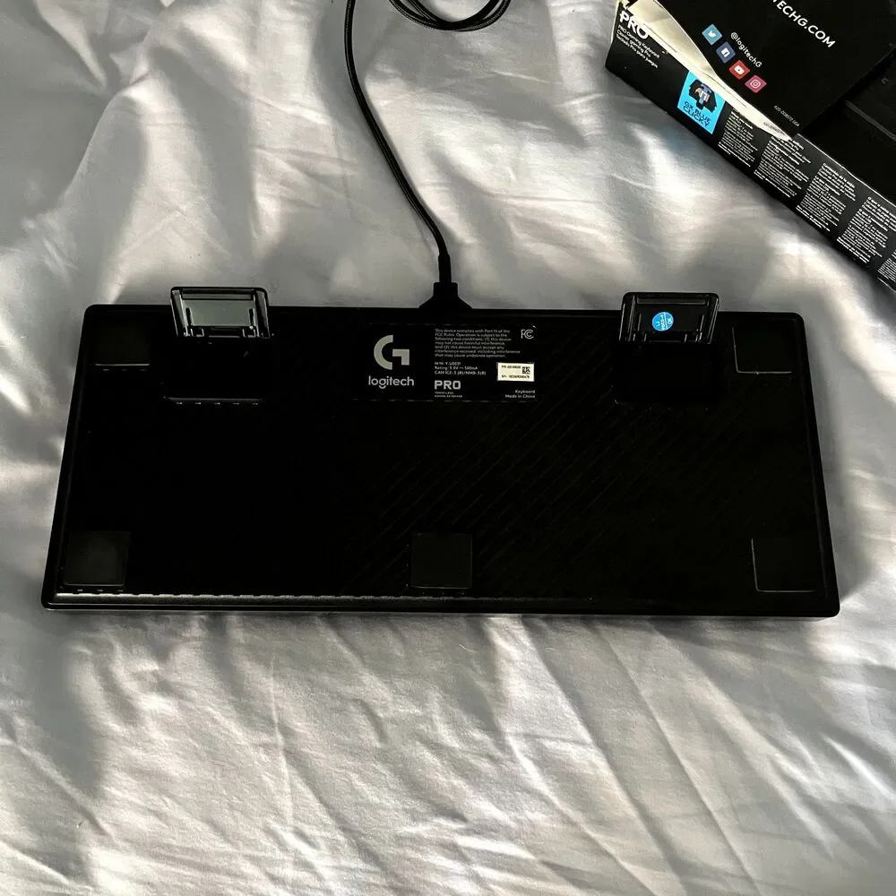 Logitech g pro tkl Wired Mechanical Keyboard gx Blue Clicky rgb Gaming
